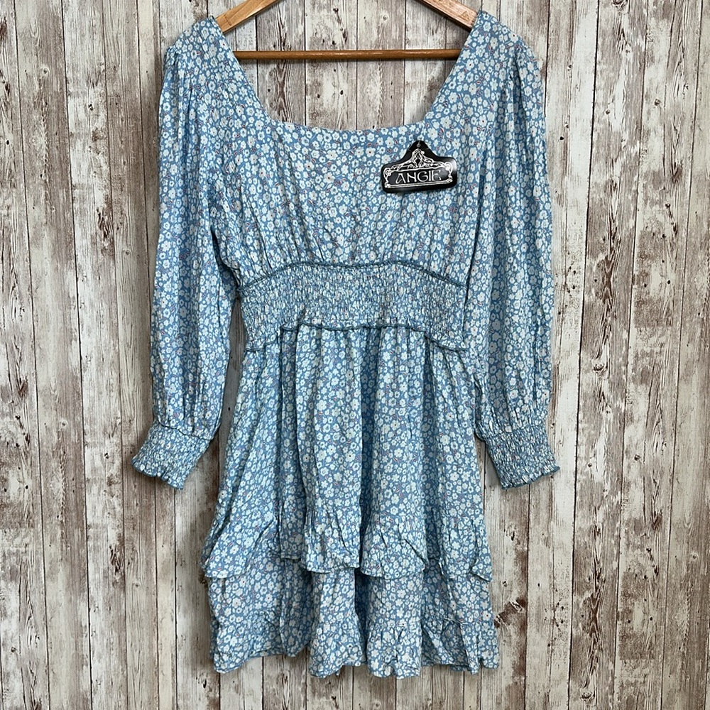 Angie Women's Floral Long Sleeve Boho Dress sz Medium Blue Ruched Tiered Vintage